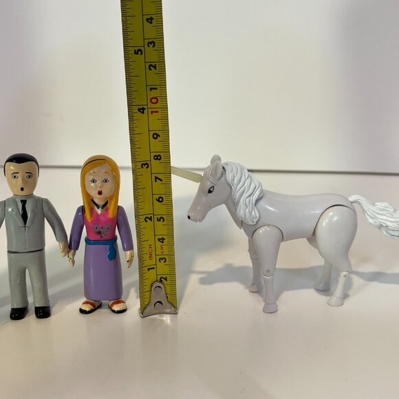 The Avenging Unicorn Playset Magical Horns Figures 2005 Accoutrements 11554 - Picture 12 of 12